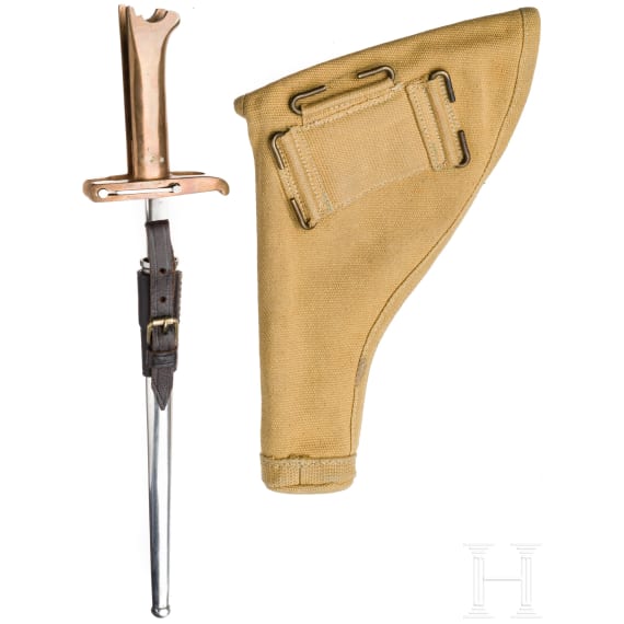 Webley Mark VI, mit Holster und Repro-Bajonett