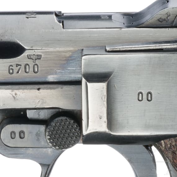 Mauser P 08 Banner 1941, Schutzpolizei