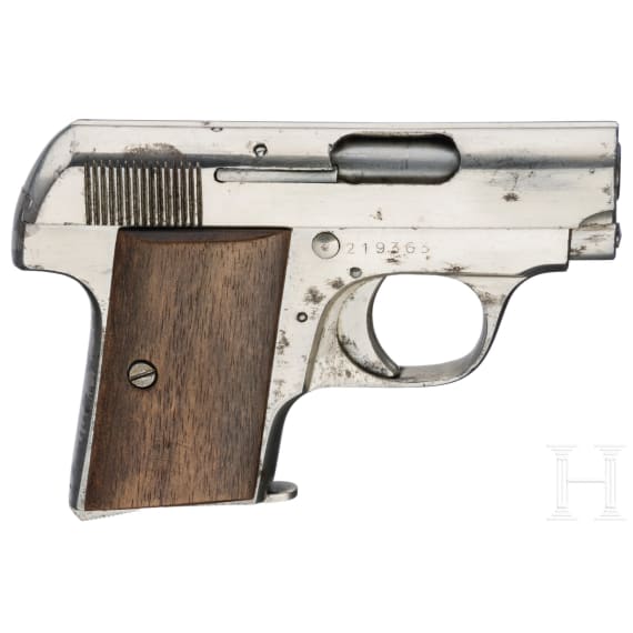 An Ixor pistol by Manufrance