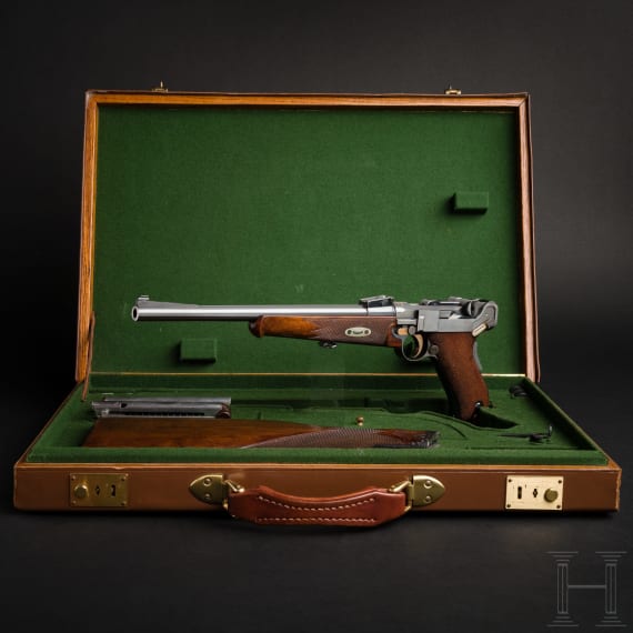 A cased Luger presentation Carbine Mod. 1902 by DWM, with "GL" initials (Georg Luger)