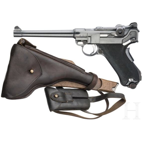 A Luger pistol Mod. 04 (1906) by DWM, 1st pattern ("non altered safety"), with shoulder stock and holster, Reichsmarine