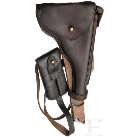 A Luger pistol Mod. 04 (1906) by DWM, 1st pattern ("non altered safety"), with shoulder stock and holster, Reichsmarine
