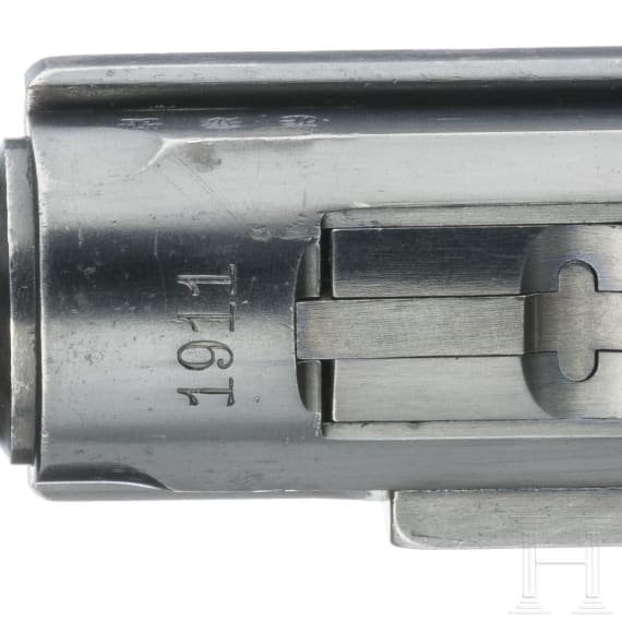A Luger pistole by DWM, 1911, no hold-open