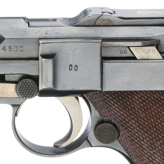 An Artillery Luger by DWM, 1923, Stoeger (3-lines), with holster, USA