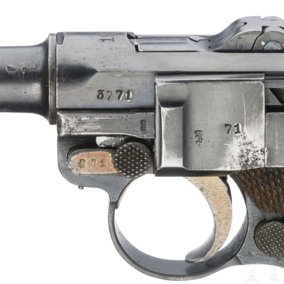Pistole 08, Erfurt 1918, zwei Magazine, mit Koffertasche