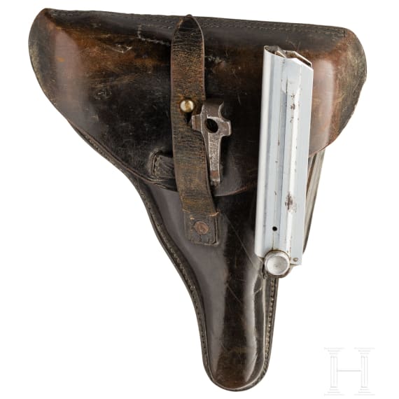 A Luger pistol by Erfurt, 1918/1920, Reichswehr, police, both safeties, two matching magazines, holster