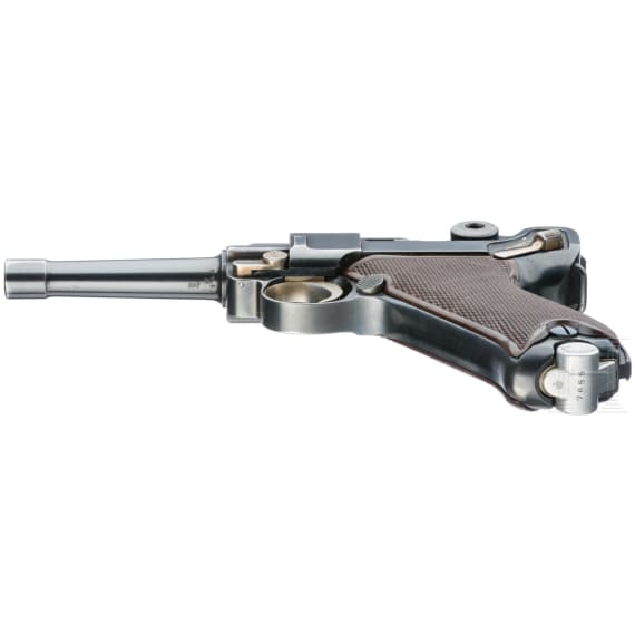A Krieghoff Luger, 1937, with holster, Luftwaffe