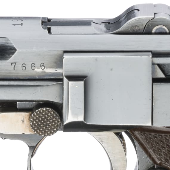 A Krieghoff Luger, 1937, with holster, Luftwaffe