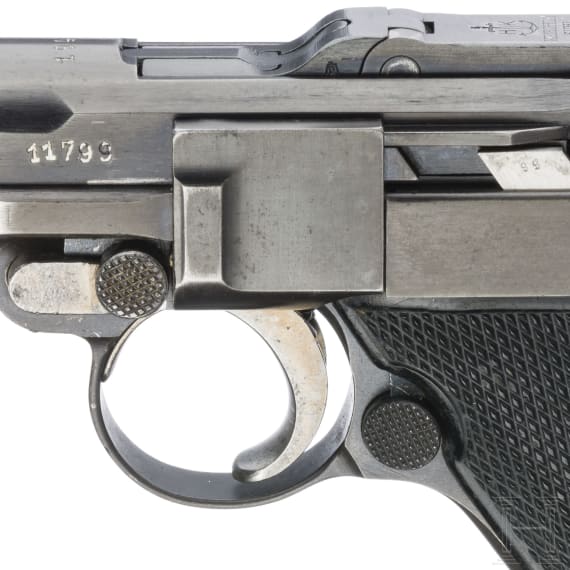 A Krieghoff Luger, 1941, Luftwaffe, with holster and two matching magazines