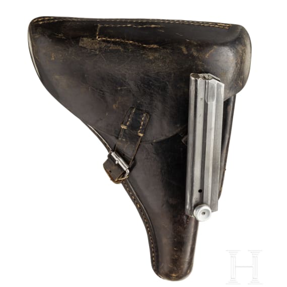 A Krieghoff Luger, 1941, Luftwaffe, with holster and two matching magazines