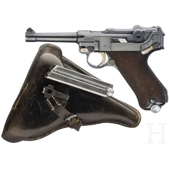 Pistole 08, Mauser, Code "1936 - S/42", zwei Magazine, Koffertasche