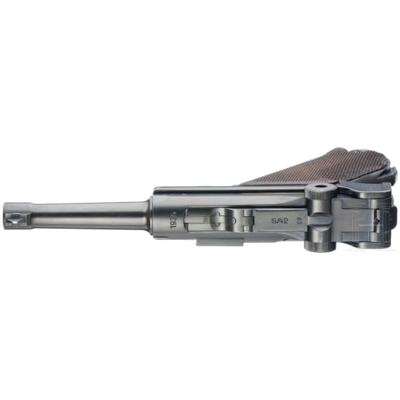 Pistole 08, Mauser, Code "1936 - S/42", zwei Magazine, Koffertasche