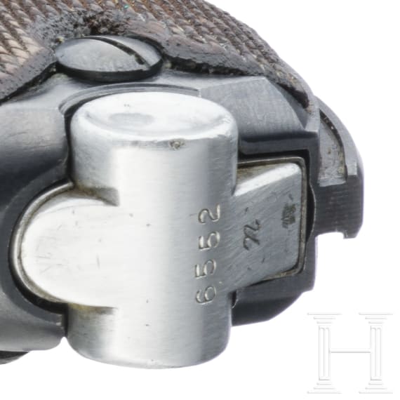Pistole 08, Mauser, Code "1936 - S/42", zwei Magazine, Koffertasche