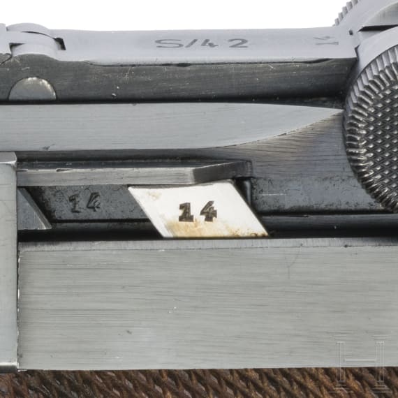 Pistole 08, Mauser, Code "1938 - S/42", mit Koffertasche, Marine