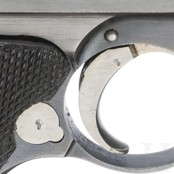 A Luger pistol by Simson, 1925