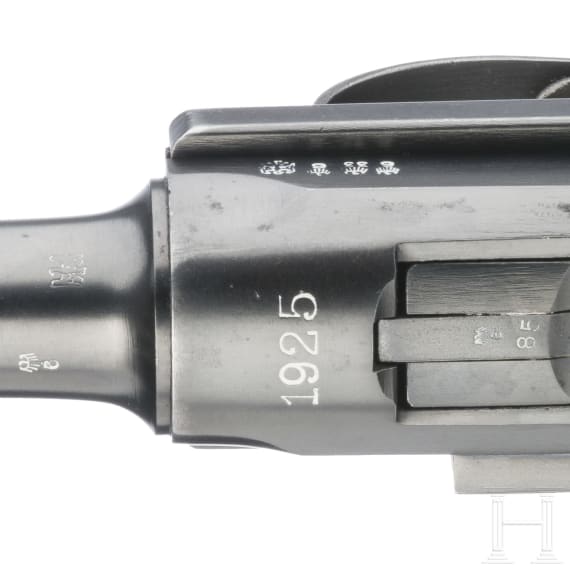 A Luger pistol by Simson, 1925