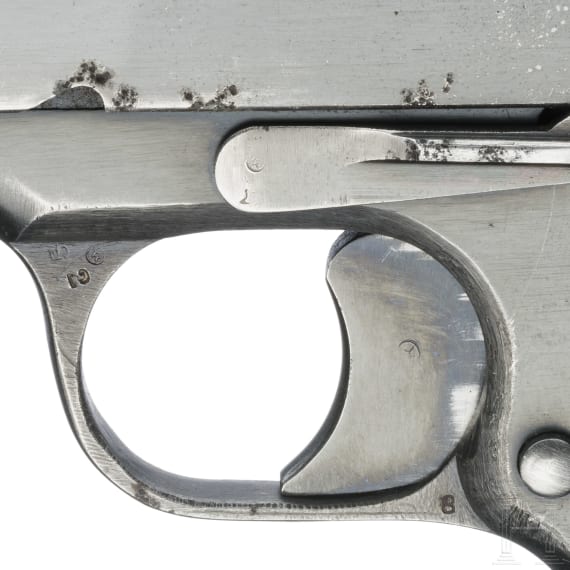 Tokarev TT 33, mit Tasche
