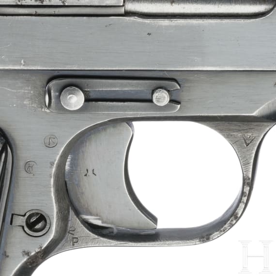 Tokarev TT 33, mit Tasche