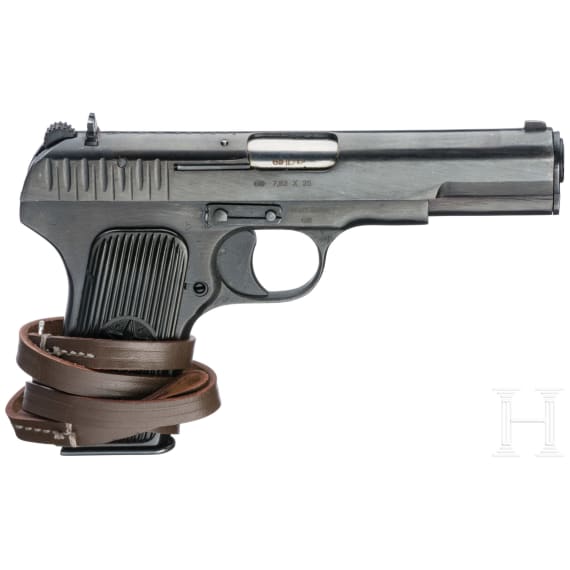 Tokarev TT 33, mit Tasche