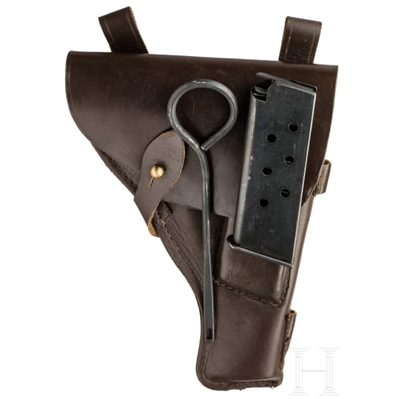 Tokarev TT 33, mit Tasche