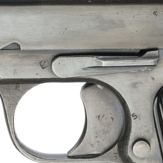 Tokarev TT 33, mit Tasche und Koppel