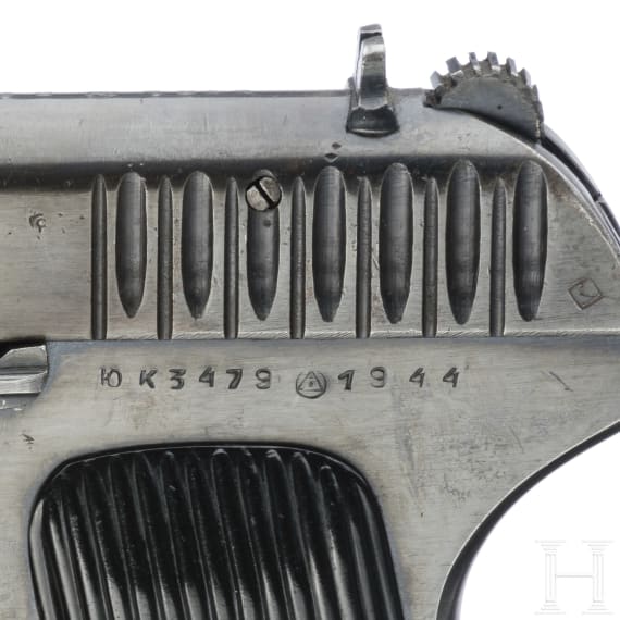Tokarev TT 33, mit Tasche und Koppel
