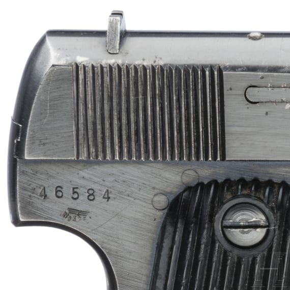 Unique Mod. 17, mit Tasche