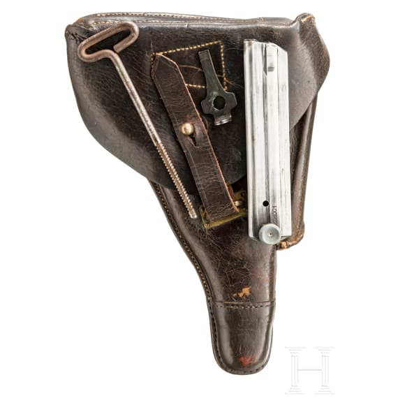A holster for a Luger pistol, Portugal Type m/42