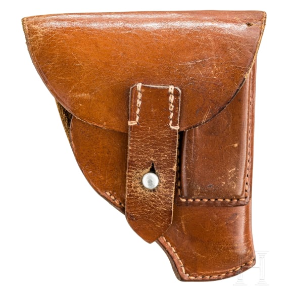 An officer's holster for a Mauser WTP II pistol