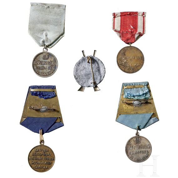 Sechs Auszeichnungen/Medaillen sowie zwei Auflagen, Russland, zwischen 1890 und 1915
