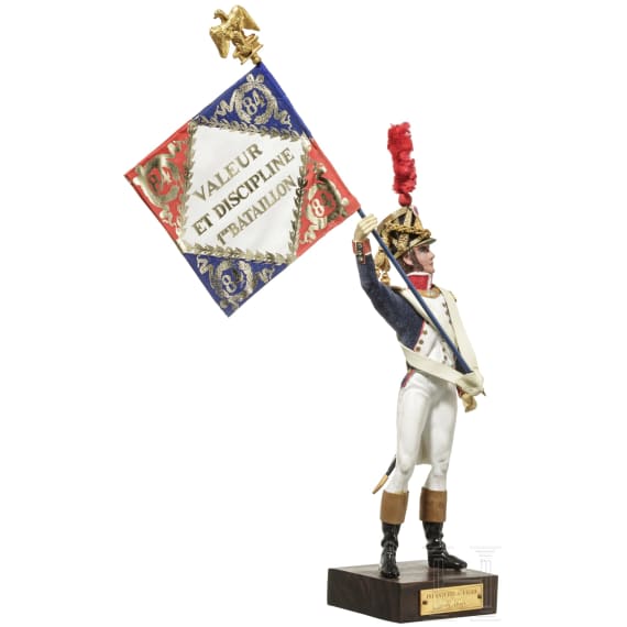 Offizier der Linieninfanterie um 1810 als Fahnentr&auml;ger - Uniformfigur von Marcel Riffet, 20. Jhdt.