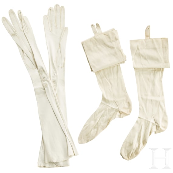 Kaiserin Elisabeth von &Ouml;sterreich - ein Paar wei&szlig;e Lederhandschuhe, vor 1889