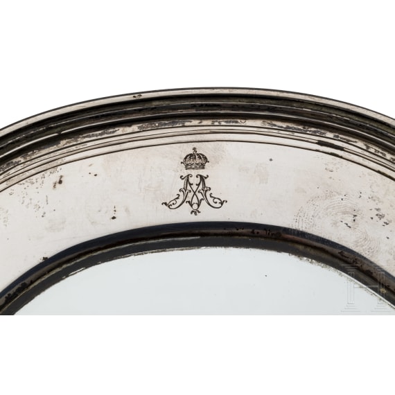 Erzherzogin Marie Valerie von &Ouml;sterreich &ndash; silberner Garderobenspiegel, K.u.K. Hof- und Kammerlieferant J. C. Klinkosch, Wien, um 1880