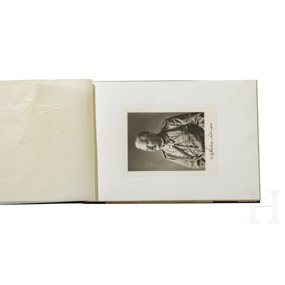 Carl Graf Verri della Bosia (1865 - 1911) - drei seltene Ostasien-Fotob&uuml;cher aus dem Nachlass