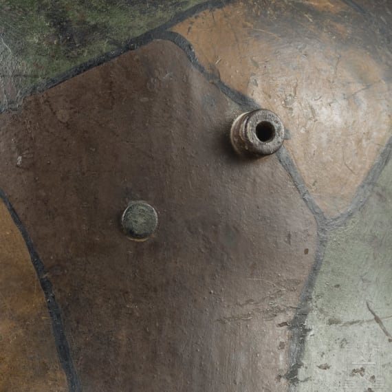 Stahlhelm M 16 mit Tarnfarbenanstrich