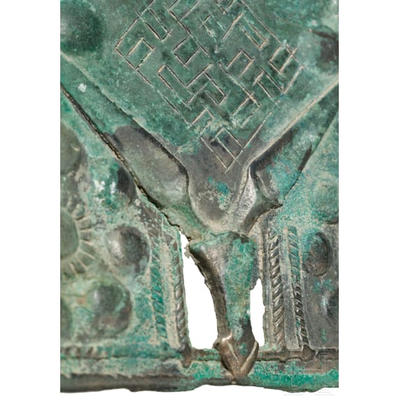Zwei verzierte quadratische Votivplaketten mit Eselsköpfen, Urartu, 9. - 8. Jhdt. v. Chr.