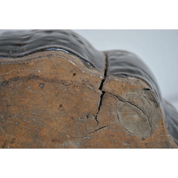 Seltenes rostrot-schwarz glasiertes Kissen, China, wohl nördliche Song-/Jin-Dynastie (960 - 1234)