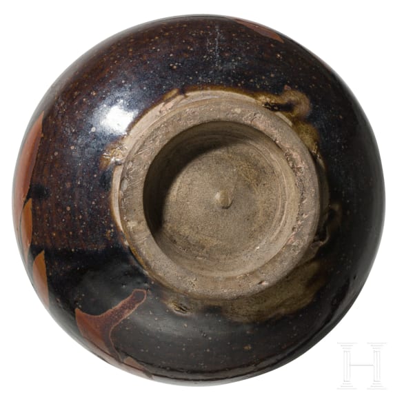 A rare Chinese russet-painted and black-glazed vase, probably Song/Yuan Dynasty, 13th/14th century