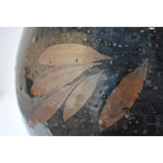 A rare Chinese russet-painted and black-glazed vase, probably Song/Jin Dynasty (960 - 1234), 12th/13th century