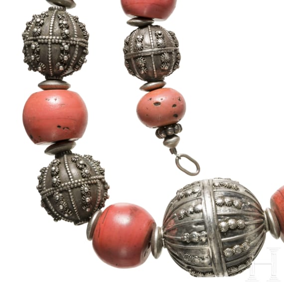 A Yemeni silver and precious stone necklace, 19th century