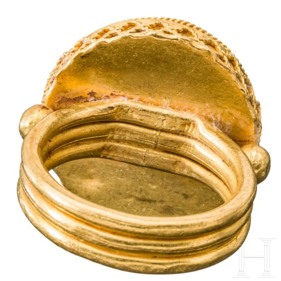 Goldener Ring mit Millefiori-Einlage im Stil der Antike, 20. Jhdt.