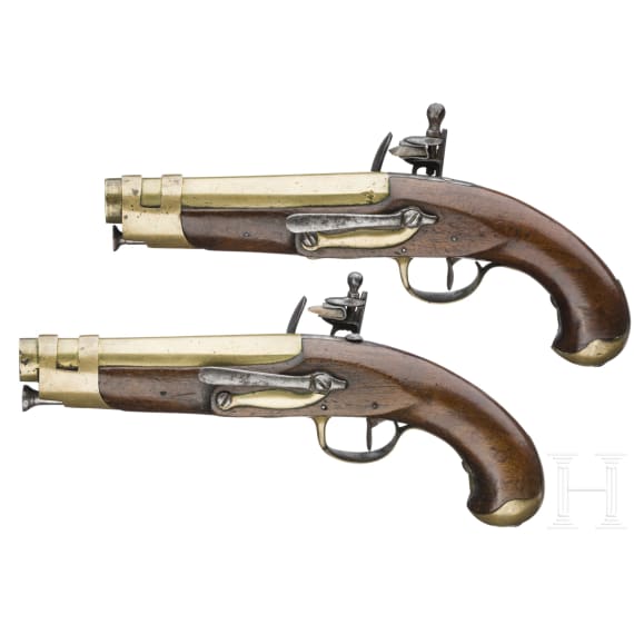 Zwei Steinschlosspistolen ähnlich M an 9 der Gendarmerie des Ports et Arsenaux