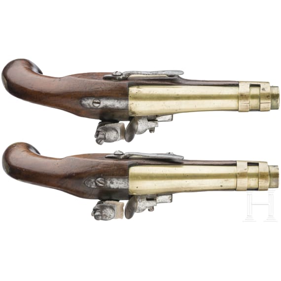 Zwei Steinschlosspistolen ähnlich M an 9 der Gendarmerie des Ports et Arsenaux