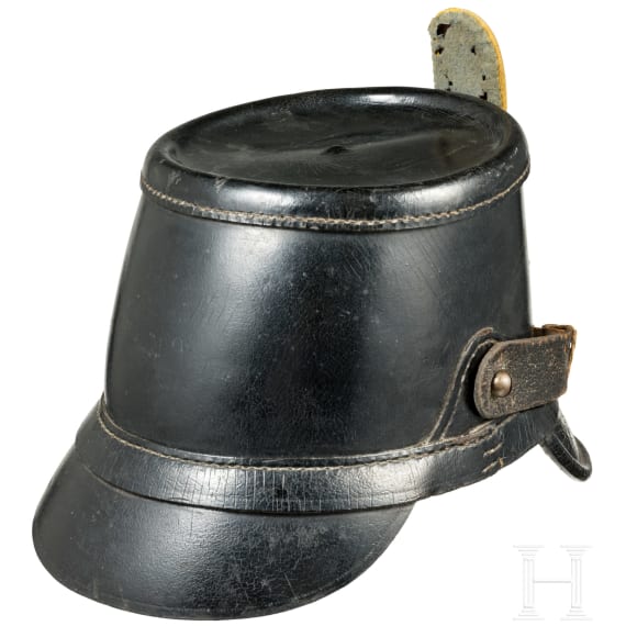Tschako für Mannschaften des I. und II. Bataillons des Infanterie-Regiments Nr. 92, datiert 1888