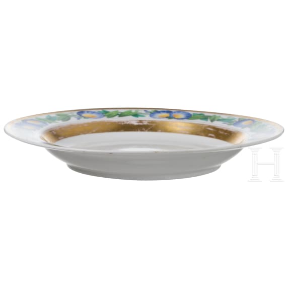 King Friedrich Wilhelm IV - a large KPM plate from one of the king's dinner services, 1849 - 1861