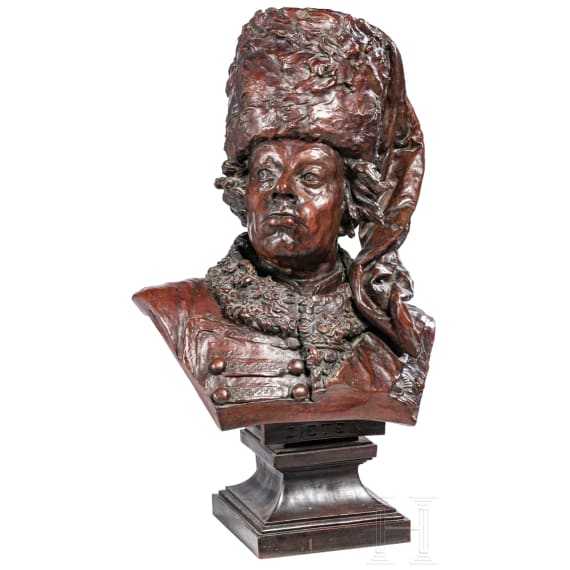 A large bronze bust of General Hans Joachim von Zieten