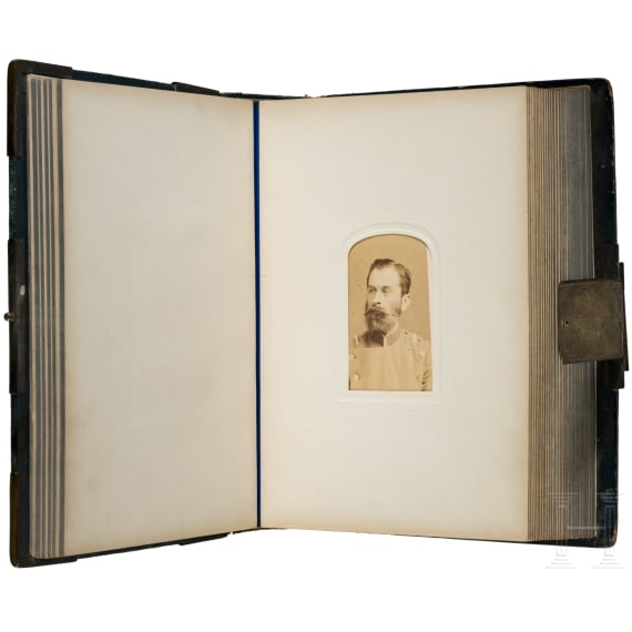 Surgeon General Dr. Lockemann - a farewell album from the officers of the 2nd Hanoverian Dragoon Regiment No. 16, presumably 1881
