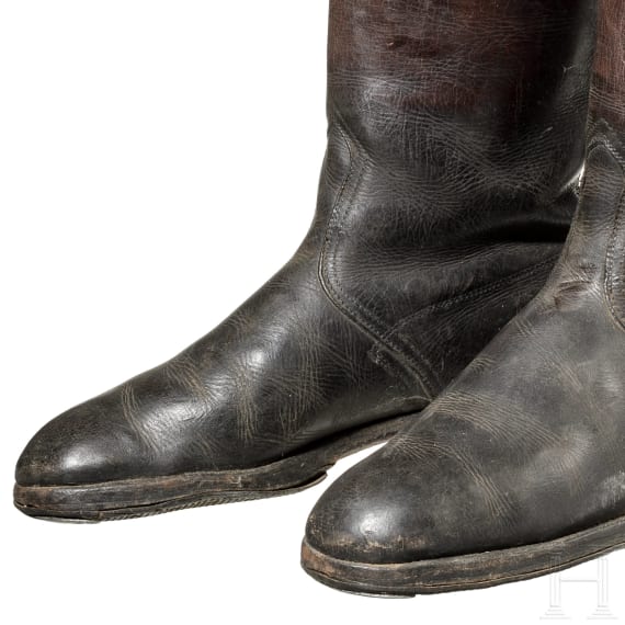 A pair of boots for officers