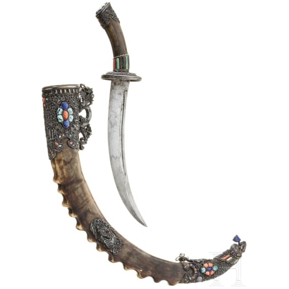 A magnificent Tibetan scimitar, 19th/20th century
