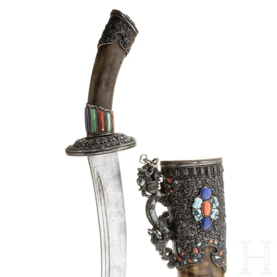 A magnificent Tibetan scimitar, 19th/20th century